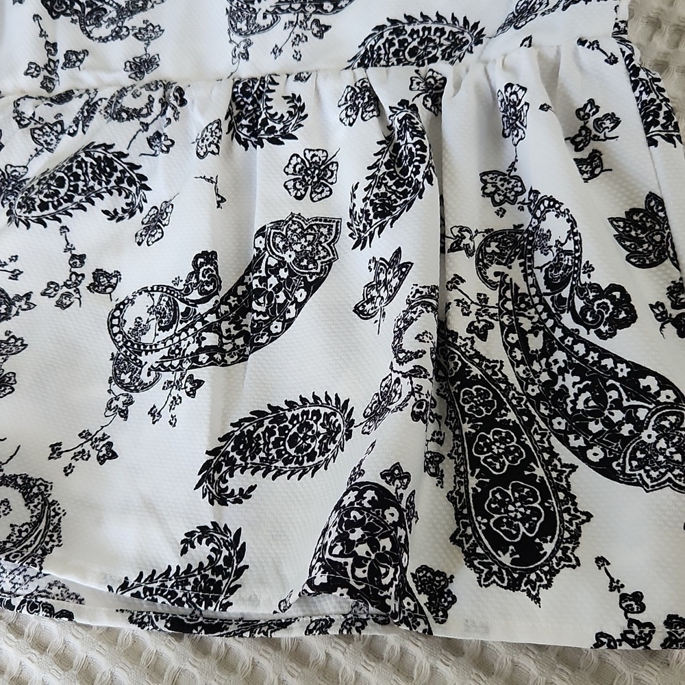 Paisley Black White Cutout sleeveless Blouse Party Elegant - Picture 7 of 11